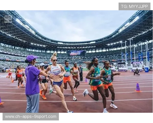 长跑邀请赛：肯尼亚跑者再创新高，赛场火热！，肯尼亚 中长跑